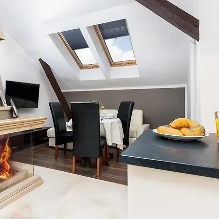 Apartmán Niepodleglosci 739 By Renters *