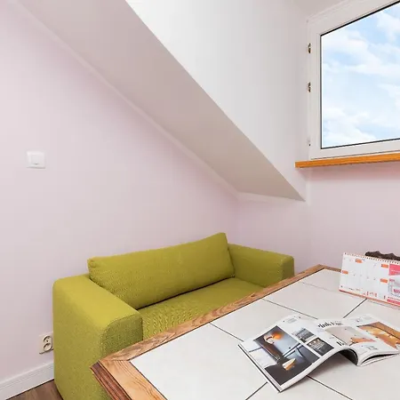 Niepodleglosci 739 By Renters Apartman *