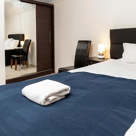 Apartman Niepodleglosci 739 By Renters
